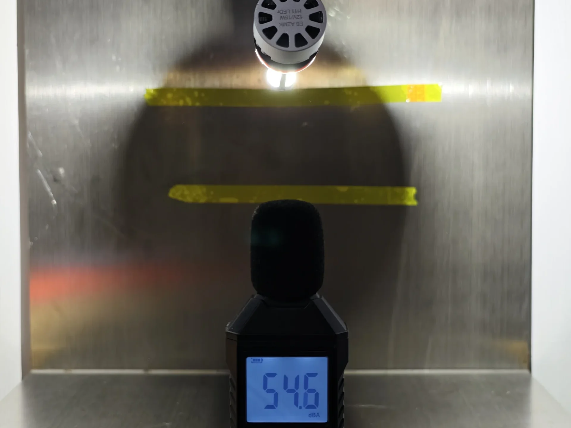 EB H11 LEDr operating noise at 3.5 cm from the fan