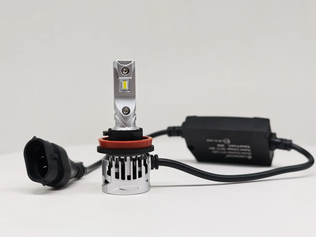 luxfighter H11 LEDr product side view