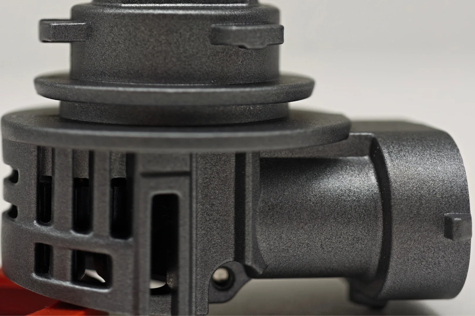 E4E H11 LEDr base detail with no metal tension springs