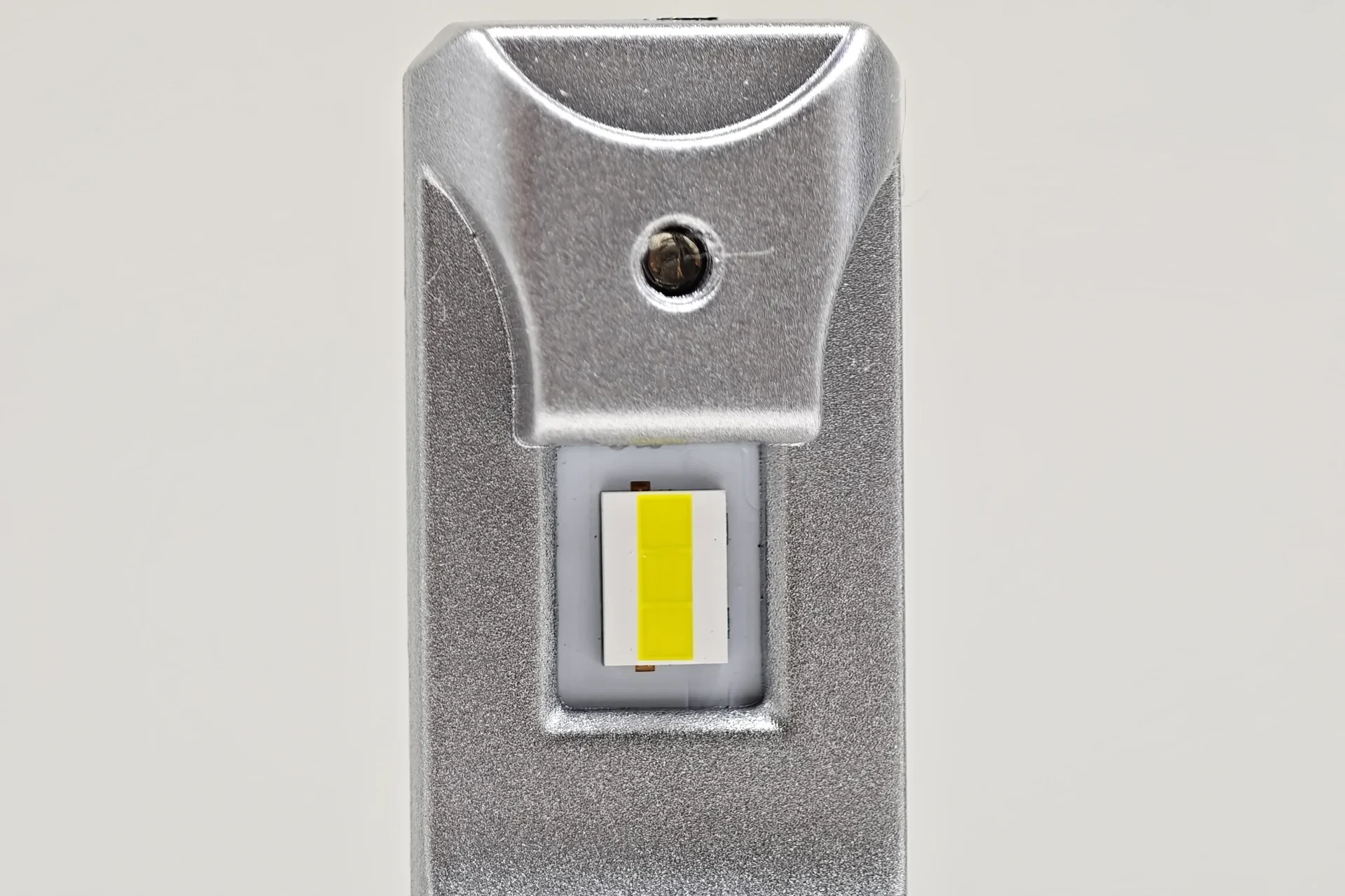 luxfighter H11 LEDr LED emitter close-up