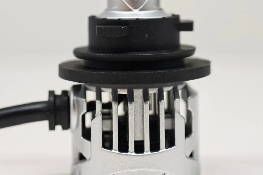 luxfighter H11 LEDr retaining interface and cooling assembly detail